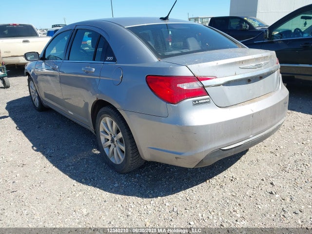 1C3CCBBB1EN100749 Chrysler 2014