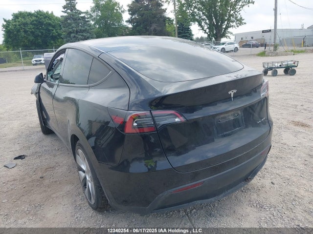 7SAYGAEE4NF472531 Tesla Model Y
