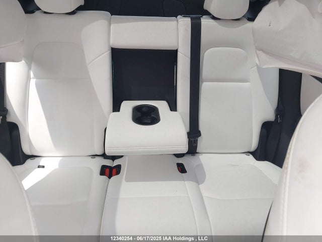 7SAYGAEE4NF472531 Tesla Model Y