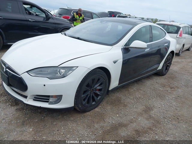 Tesla 2015 2015 5YJSA4H43FF089058 Image 2
