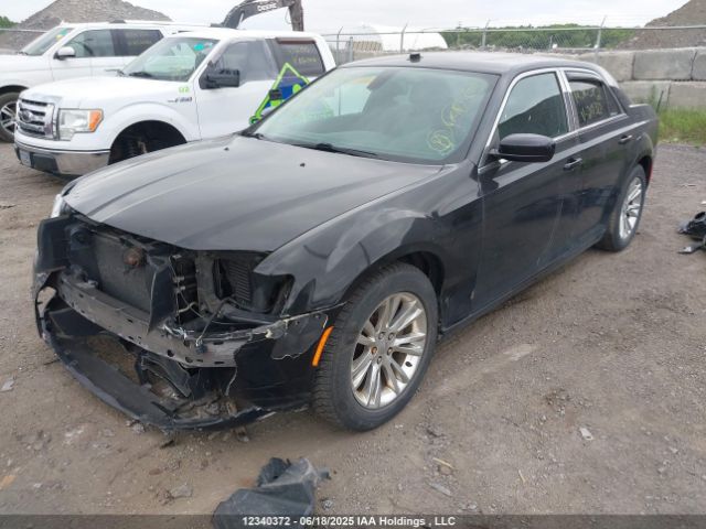 2C3CCAAG8GH219322 Chrysler 300
