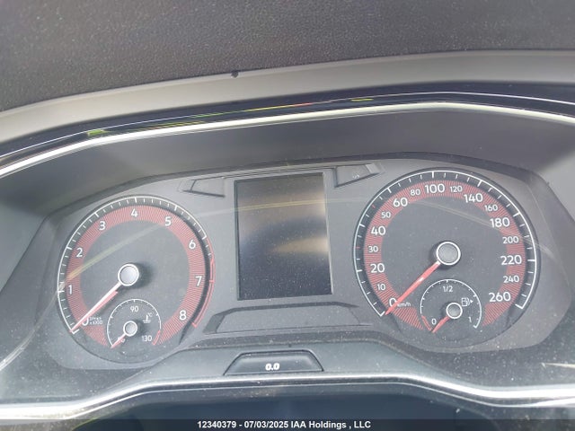 3VWE57BU1MM048963 Volkswagen tsi
