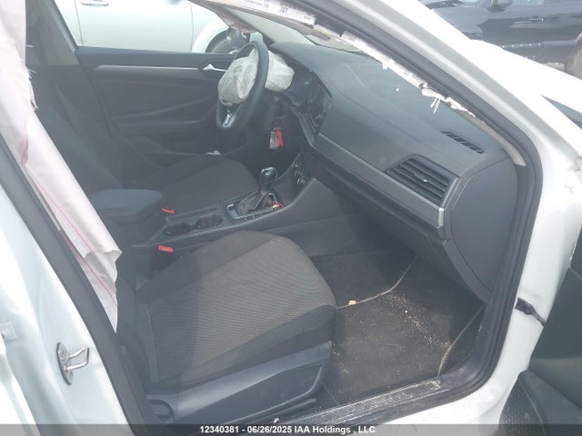 3VWC57BU8MM015627 Volkswagen tsi