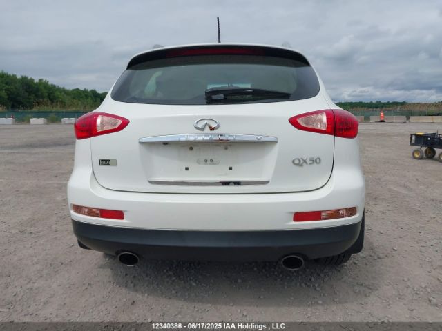 JN1BJ0HR5FM770966 Infiniti 2015