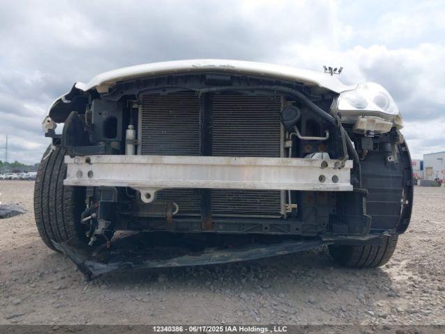 JN1BJ0HR5FM770966 Infiniti 2015