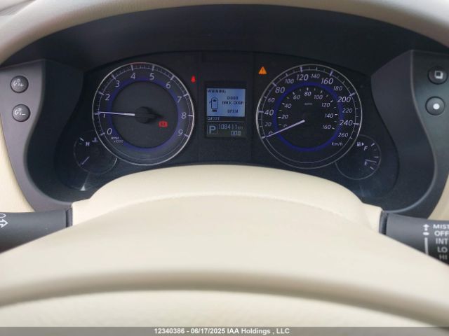 JN1BJ0HR5FM770966 Infiniti 2015