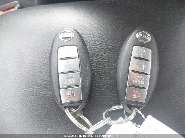 3N1AB7AP0HL643050 Nissan 2017