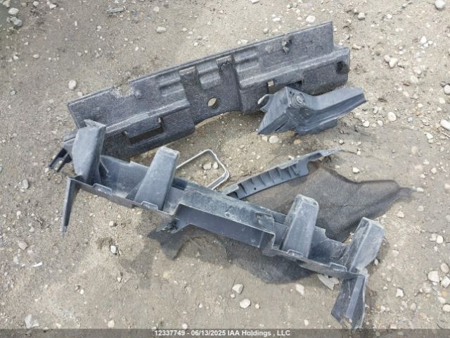 1C4RJFJGXFC692276 Jeep Grand Cherokee Summit