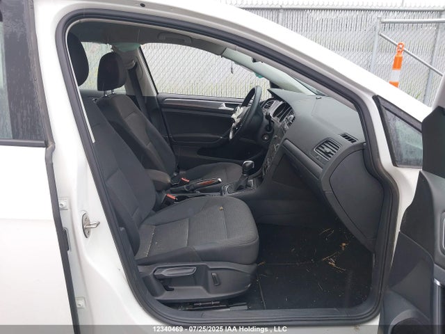 3VWG17AU2JM285270 Volkswagen Golf