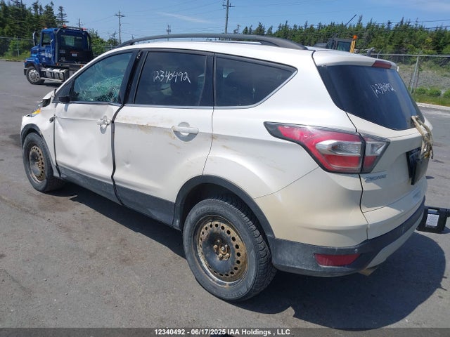 1FMCU9G90HUA97002 Ford 2017