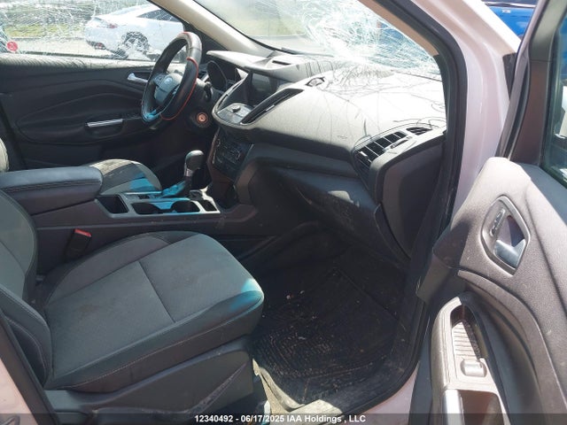 1FMCU9G90HUA97002 Ford 2017