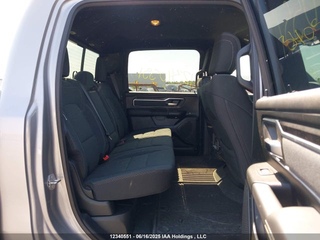 RAM 1500 2022 1C6SRFFT8NN317335 Image 8
