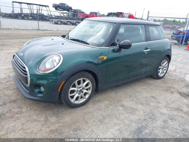 Mini Hardtop 2016 WMWXP5C57G2D14161 Image 2