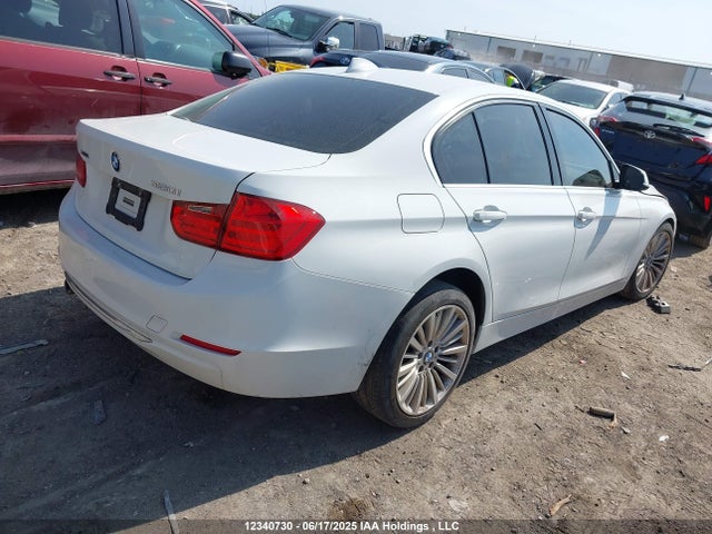 WBA3C3G5XFNS76234 BMW 320i