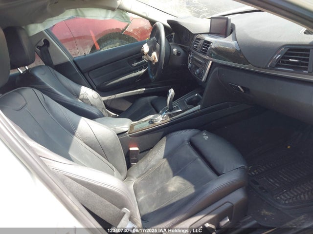 WBA3C3G5XFNS76234 BMW 320i