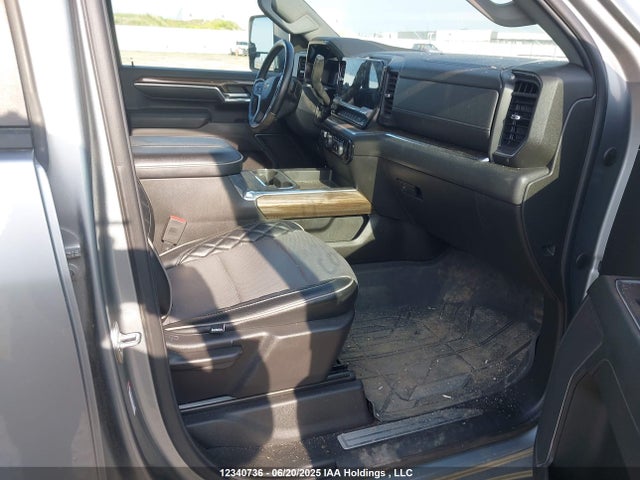 2GC4YNE7XR1131497 Chevrolet l8t