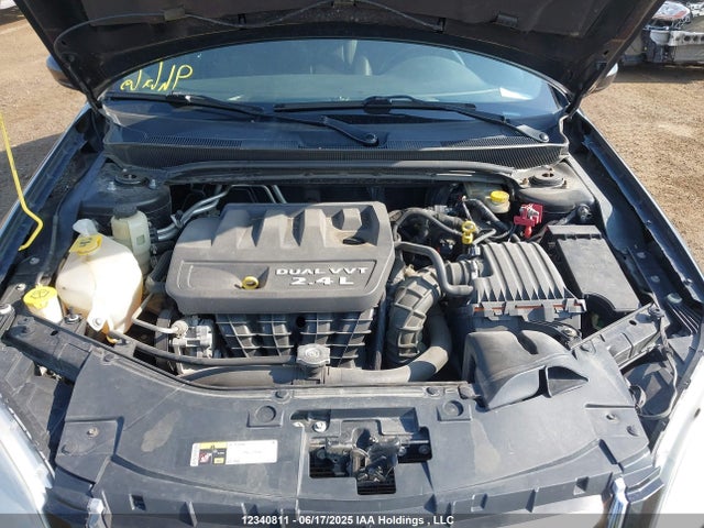 1C3CCBBB9EN100725 Chrysler 2014