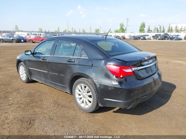 1C3CCBBB9EN100725 Chrysler 2014
