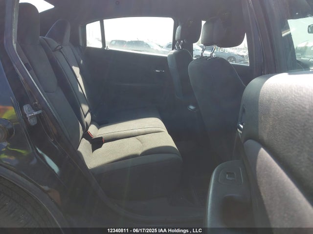 1C3CCBBB9EN100725 Chrysler 2014