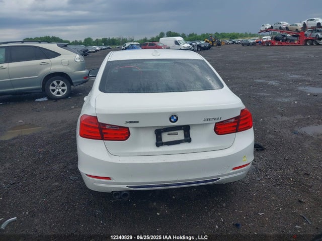 WBA3B3G51FNT17613 BMW 328I