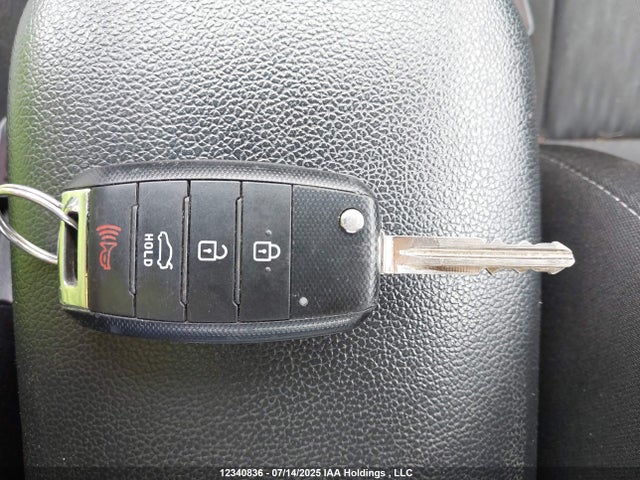 KNAFK4A6XG5465541 KIA mpi nu