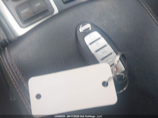 1N4AA6AP0GC415527 Nissan 2016