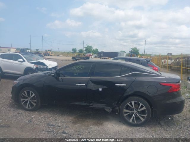 1N4AA6AP0GC415527 Nissan 2016