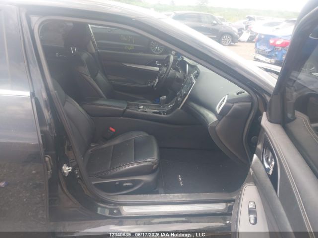 1N4AA6AP0GC415527 Nissan 2016