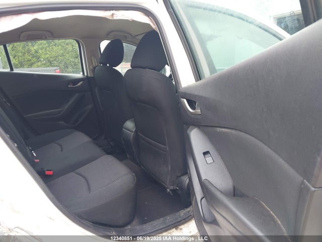 3MZBM1V75FM199395 Mazda pe