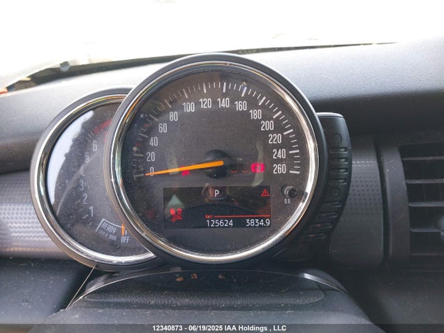 WMWXM5C52FT939775 Mini 2015