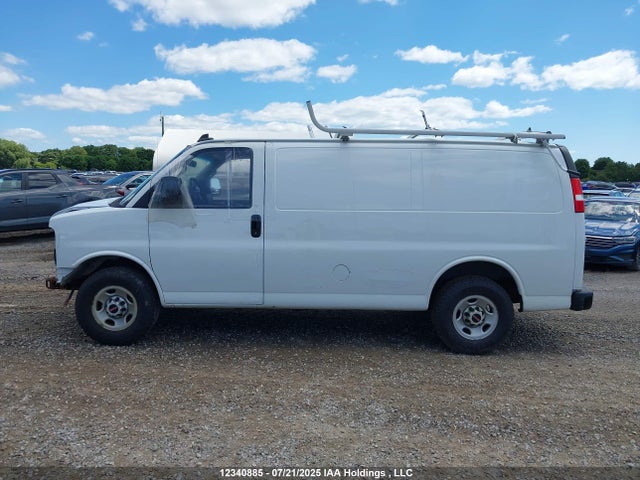 GMC lv1 - spark ignited direct injection, variable valve timing, e85 max, iron 2018 1GTW7AFPXJ1336086 Image 15