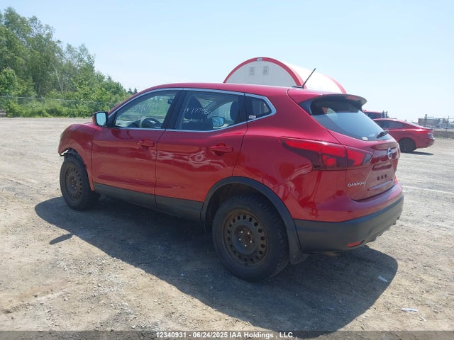 JN1BJ1CP1JW181745 Nissan ROGUE SPORT