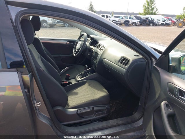 3VW167AJ3GM361388 Volkswagen 2016