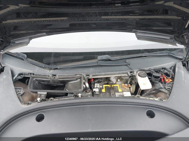 5YJ3E1EA9MF976193 Tesla 2021