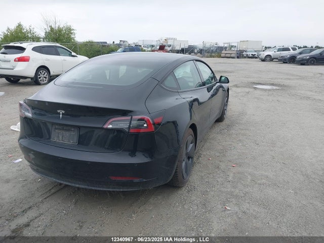 5YJ3E1EA9MF976193 Tesla 2021