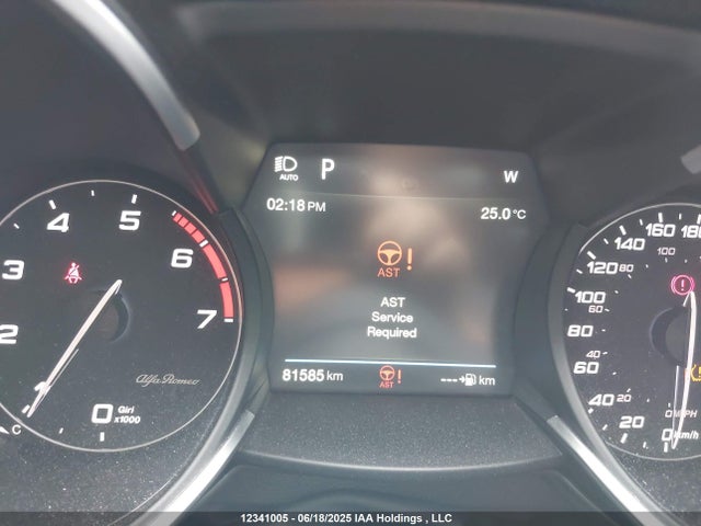 Alfa Romeo 2018 2018 ZASFAKPN1J7B89925 Image 16