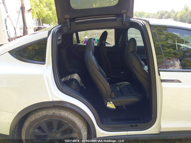 Tesla MODEL X 2022 7SAXCBE61NF339117 Image 7