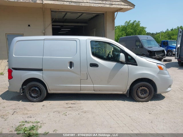 3N6CM0KN0HK703853 Nissan 2017
