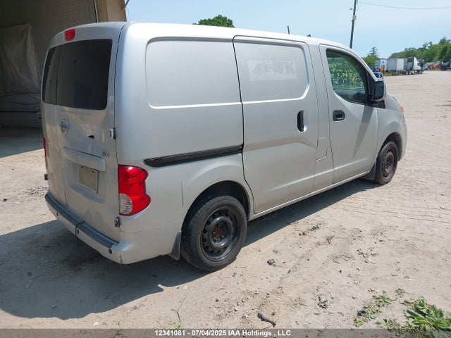 3N6CM0KN0HK703853 Nissan 2017