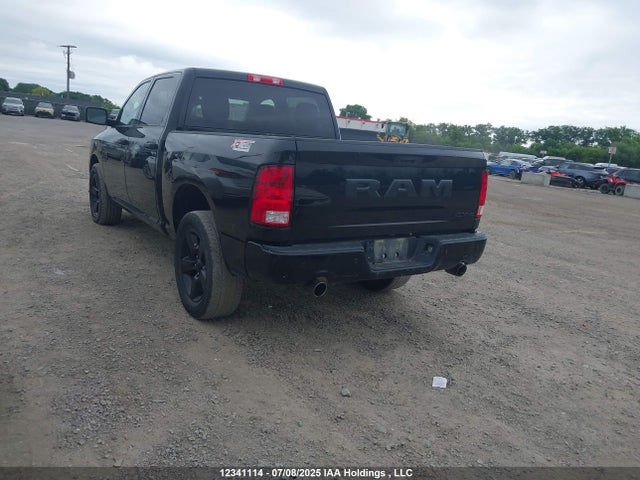 RAM 1500 2022 3C6RR7KT3NG241946 Image 3