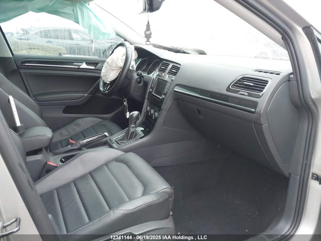 3VW217AU8HM025248 Volkswagen 1.8 tsi