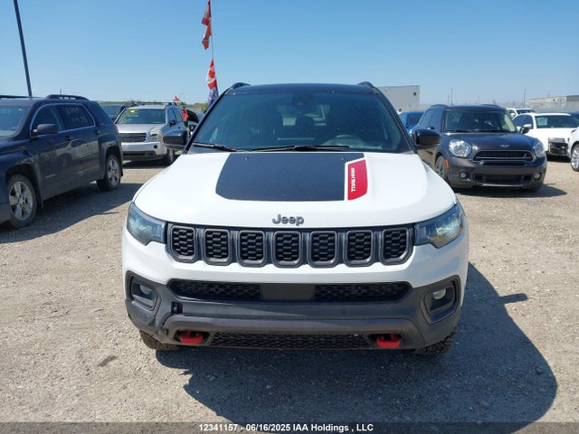 3C4NJDDN9RT145327 Jeep 2024