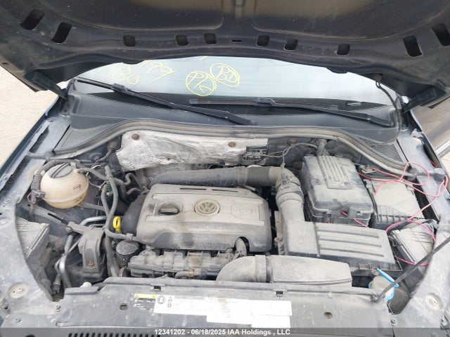 WVGJV7AX6FW519999 Volkswagen 2015
