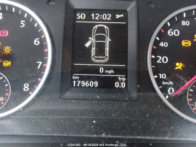 WVGJV7AX6FW519999 Volkswagen 2015