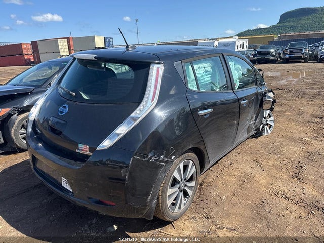 1N4BZ0CP5GC310022 Nissan 2016