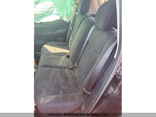1N4BZ0CP5GC310022 Nissan 2016