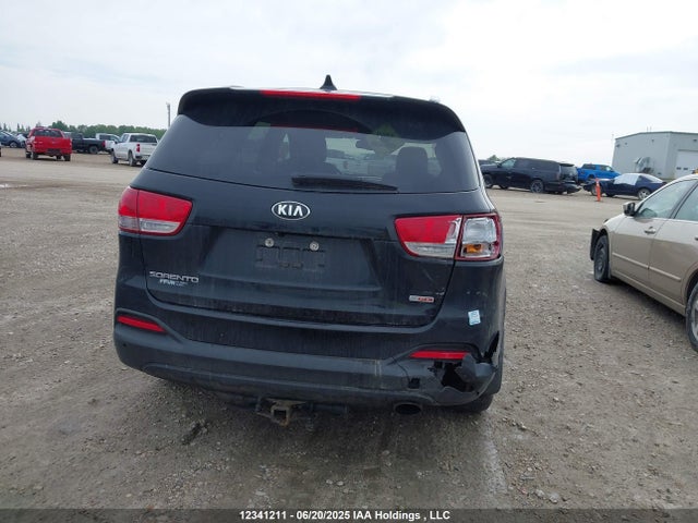 5XYPGDA14HG211135 KIA 2017