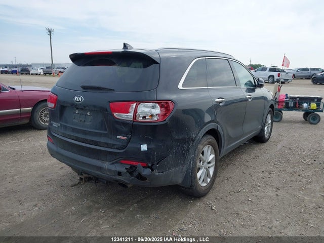 5XYPGDA14HG211135 KIA 2017