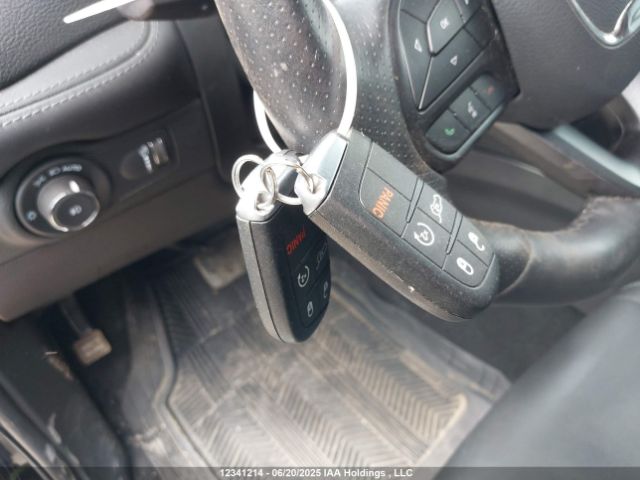1C4RDJDG3NC225527 Dodge Durango