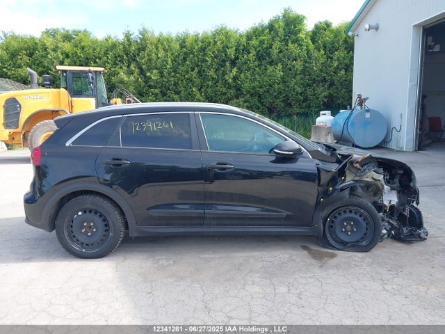 KNDCC3LGXN5129887 KIA Niro